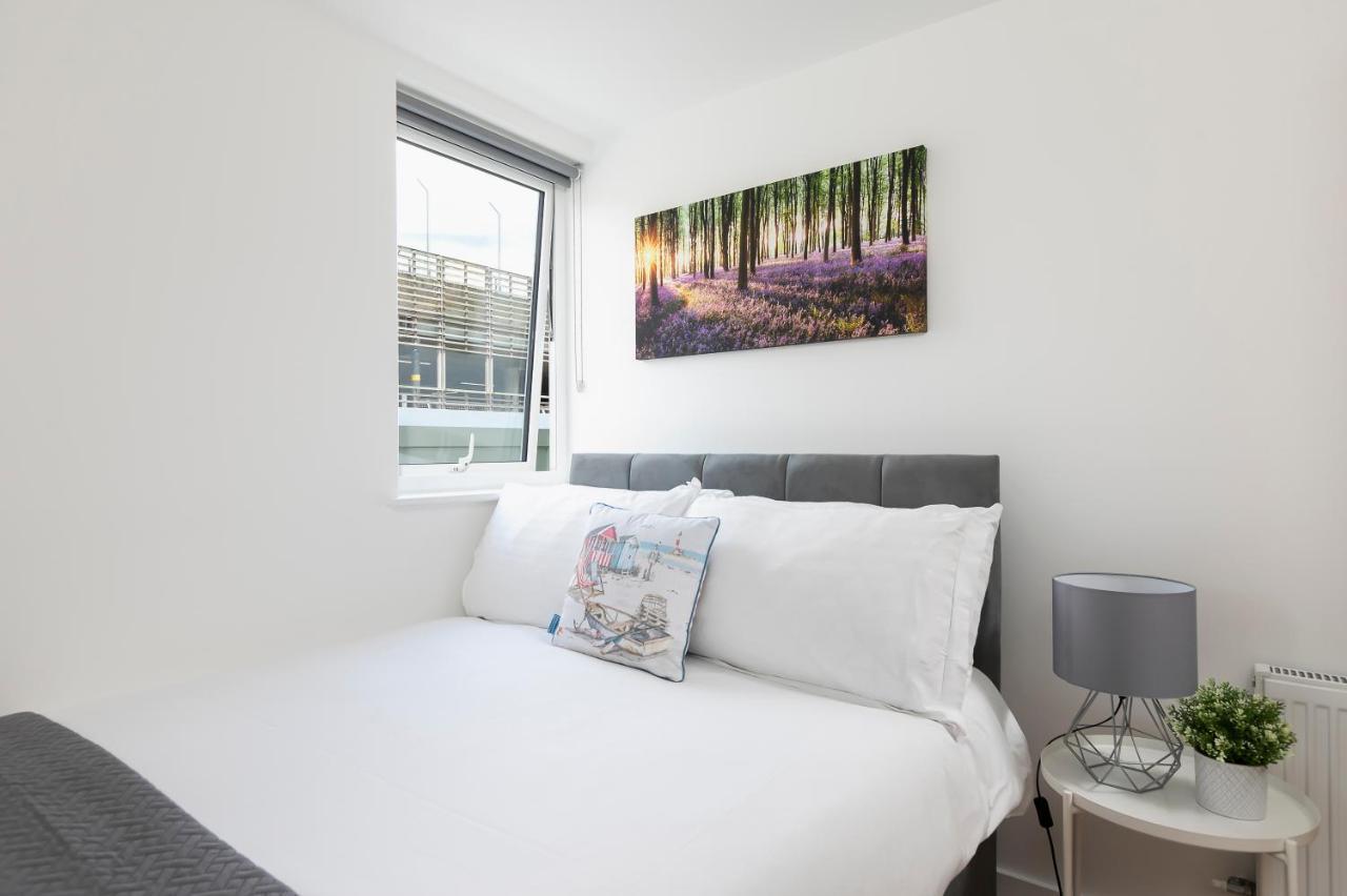 Skyvillion - 4 Bed Luxury Apartment With Balcony & Parking Enfield Esterno foto