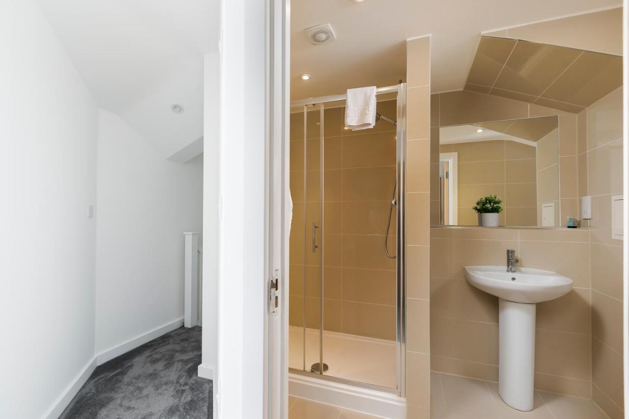 Skyvillion - 4 Bed Luxury Apartment With Balcony & Parking Enfield Esterno foto