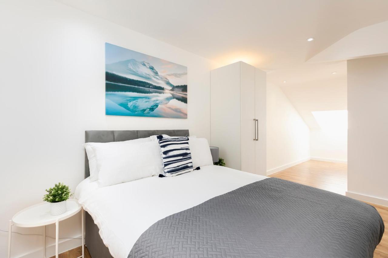 Skyvillion - 4 Bed Luxury Apartment With Balcony & Parking Enfield Esterno foto