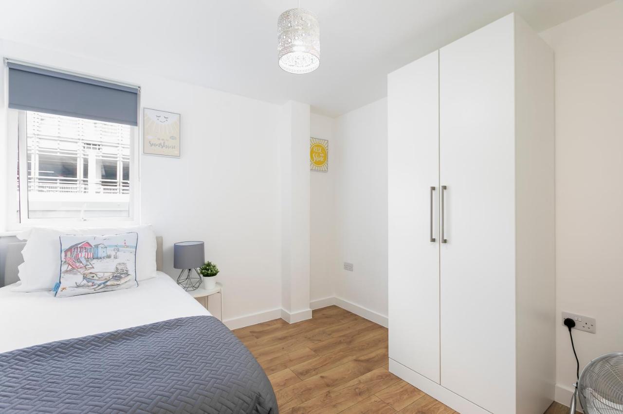 Skyvillion - 4 Bed Luxury Apartment With Balcony & Parking Enfield Esterno foto