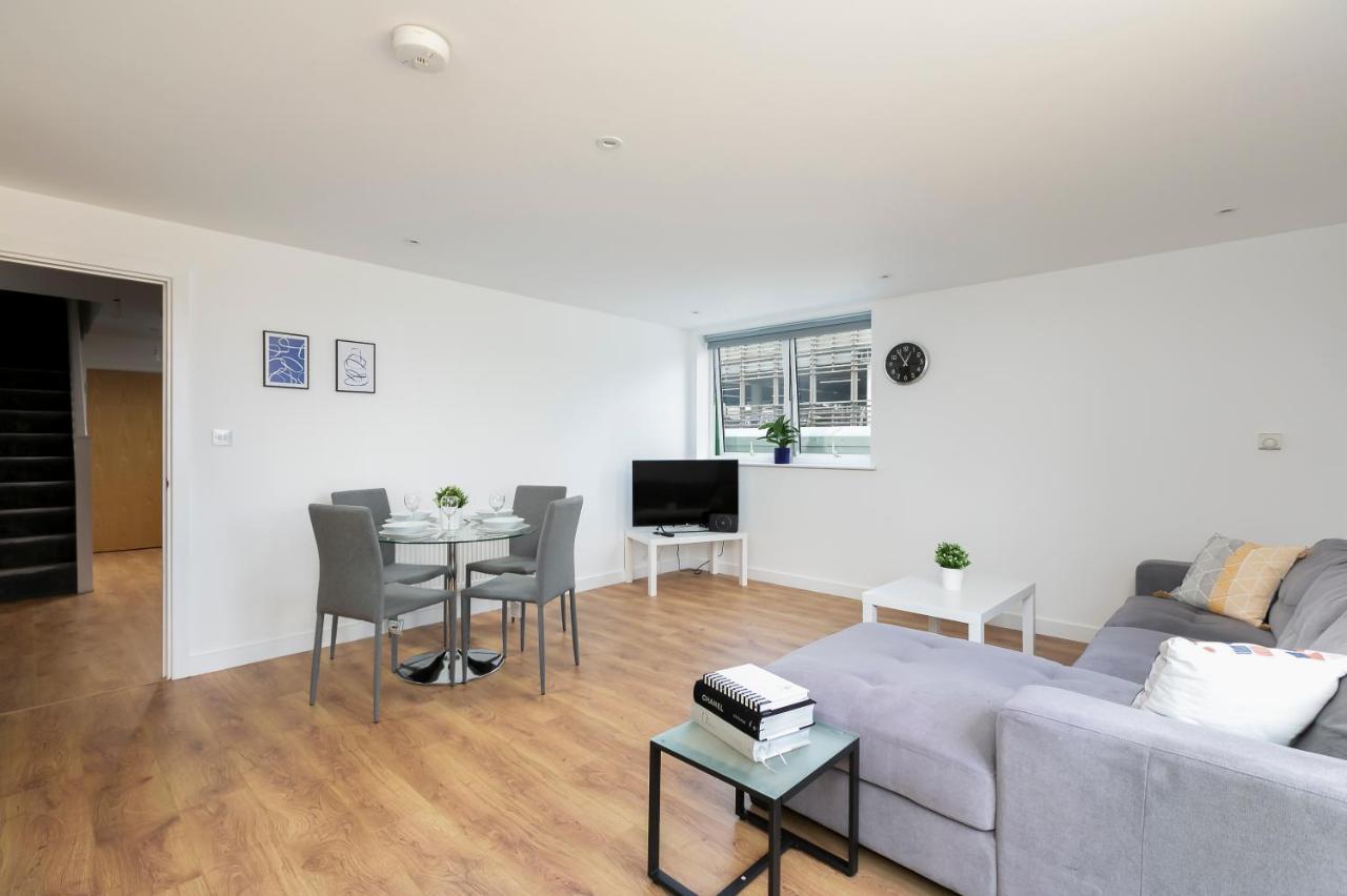Skyvillion - 4 Bed Luxury Apartment With Balcony & Parking Enfield Esterno foto