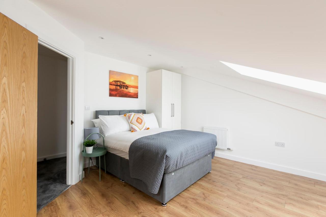 Skyvillion - 4 Bed Luxury Apartment With Balcony & Parking Enfield Esterno foto