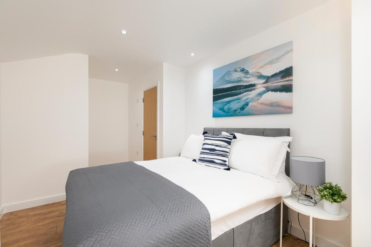 Skyvillion - 4 Bed Luxury Apartment With Balcony & Parking Enfield Esterno foto